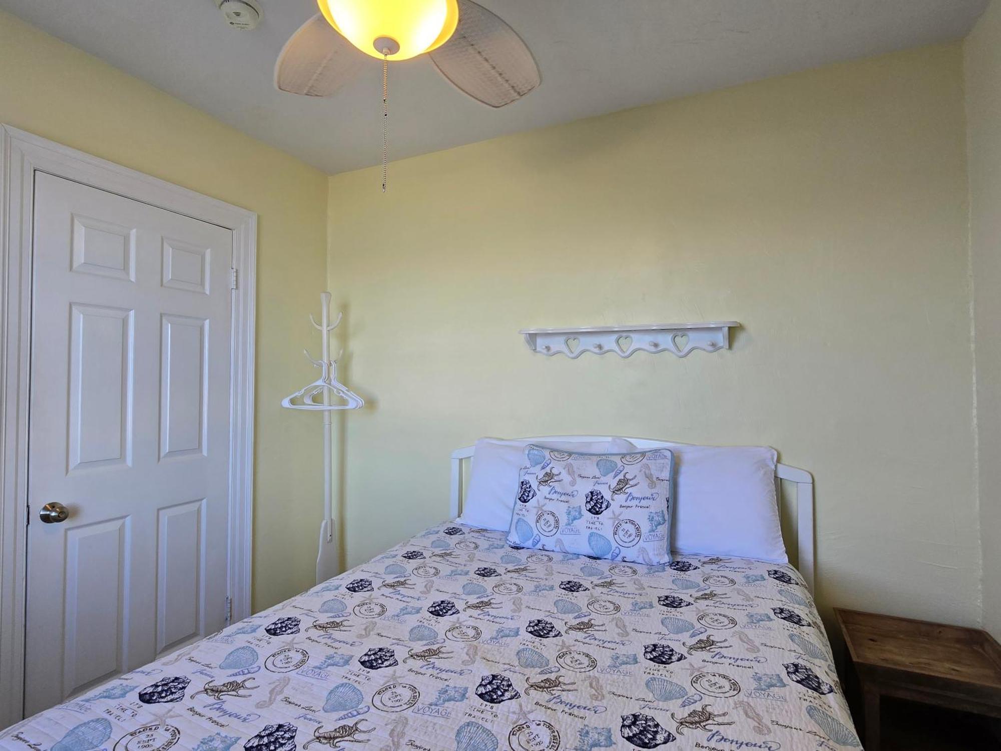Oceanfront Sea Scape Motel
