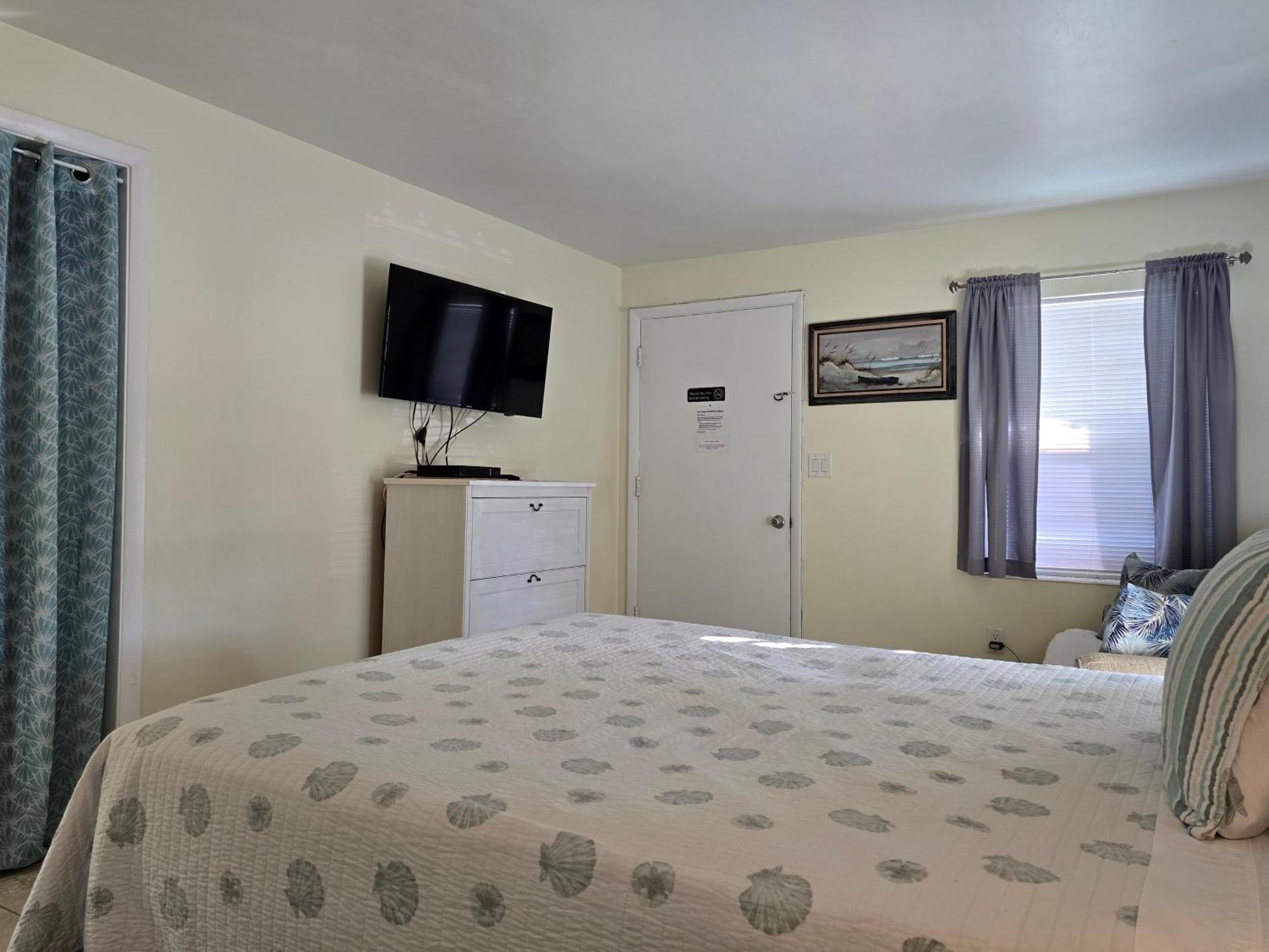 Oceanfront Sea Scape Motel 2*