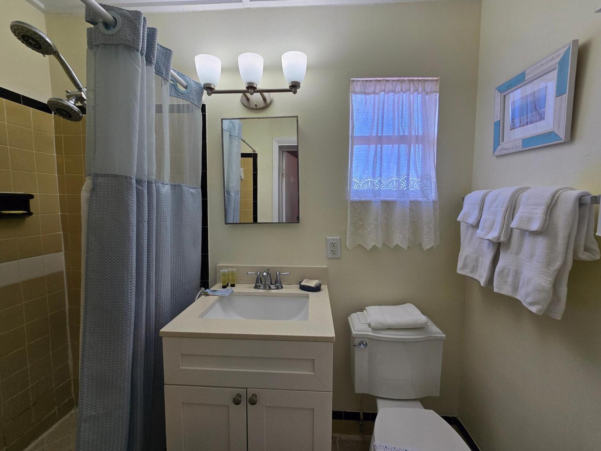 Oceanfront Sea Scape Motel